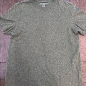 American Eagle Outfitters Men's Green Short Sleeve Tee